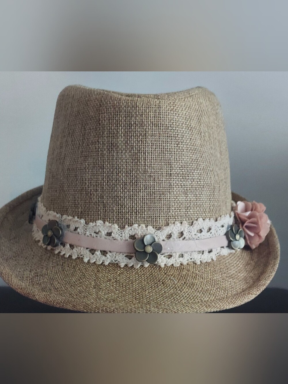 Women’s Beige Straw Fedora Hat with Pink Floral Trim - Picture 2 of 5